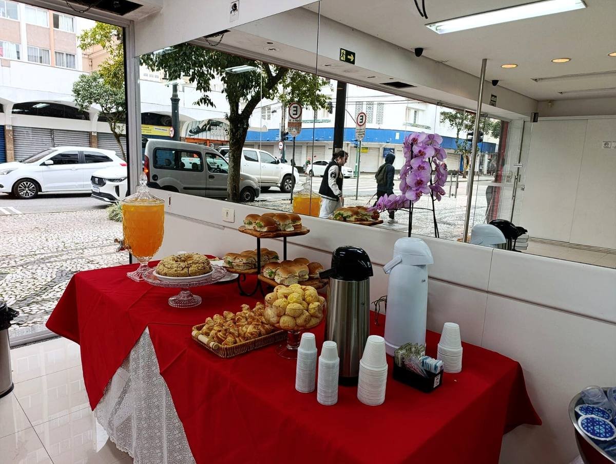 Montagem completa de coffee break corporativo