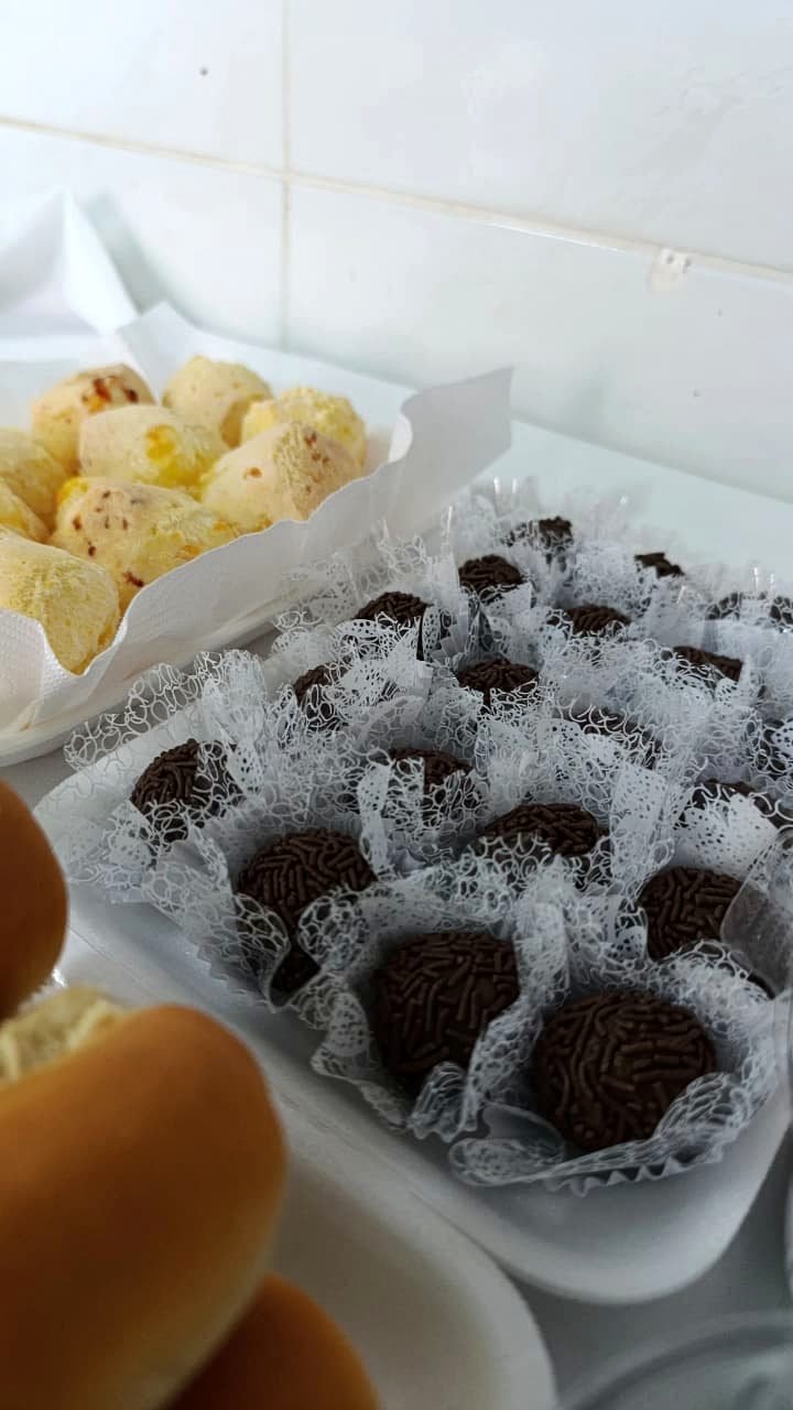 Doces preparados para coffee break
